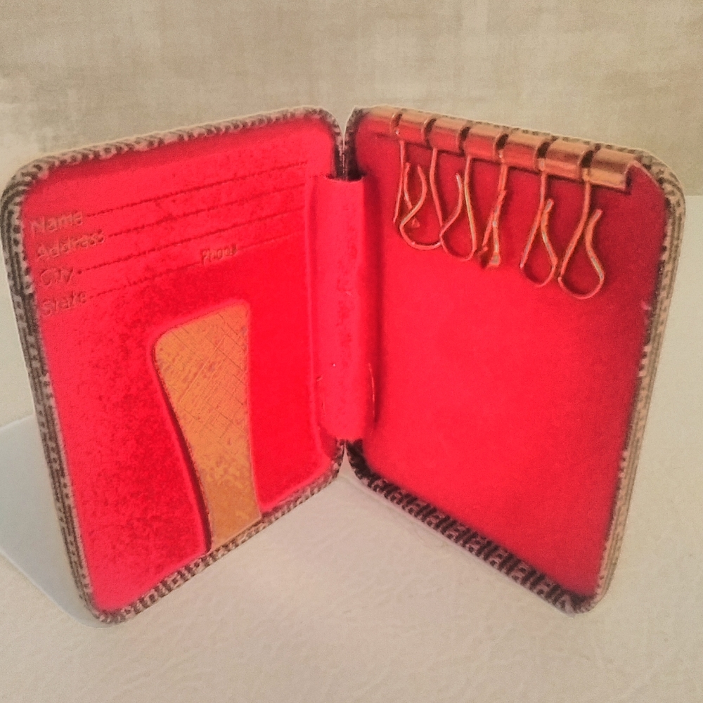 KEY AND MONEY HOLDER
